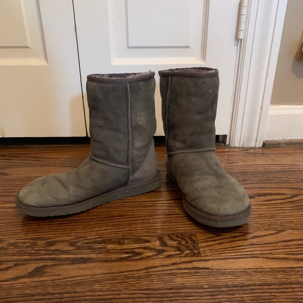 UGG Classic II Short Boots